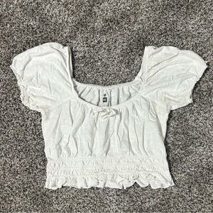 Dainty crop blouse 🎀